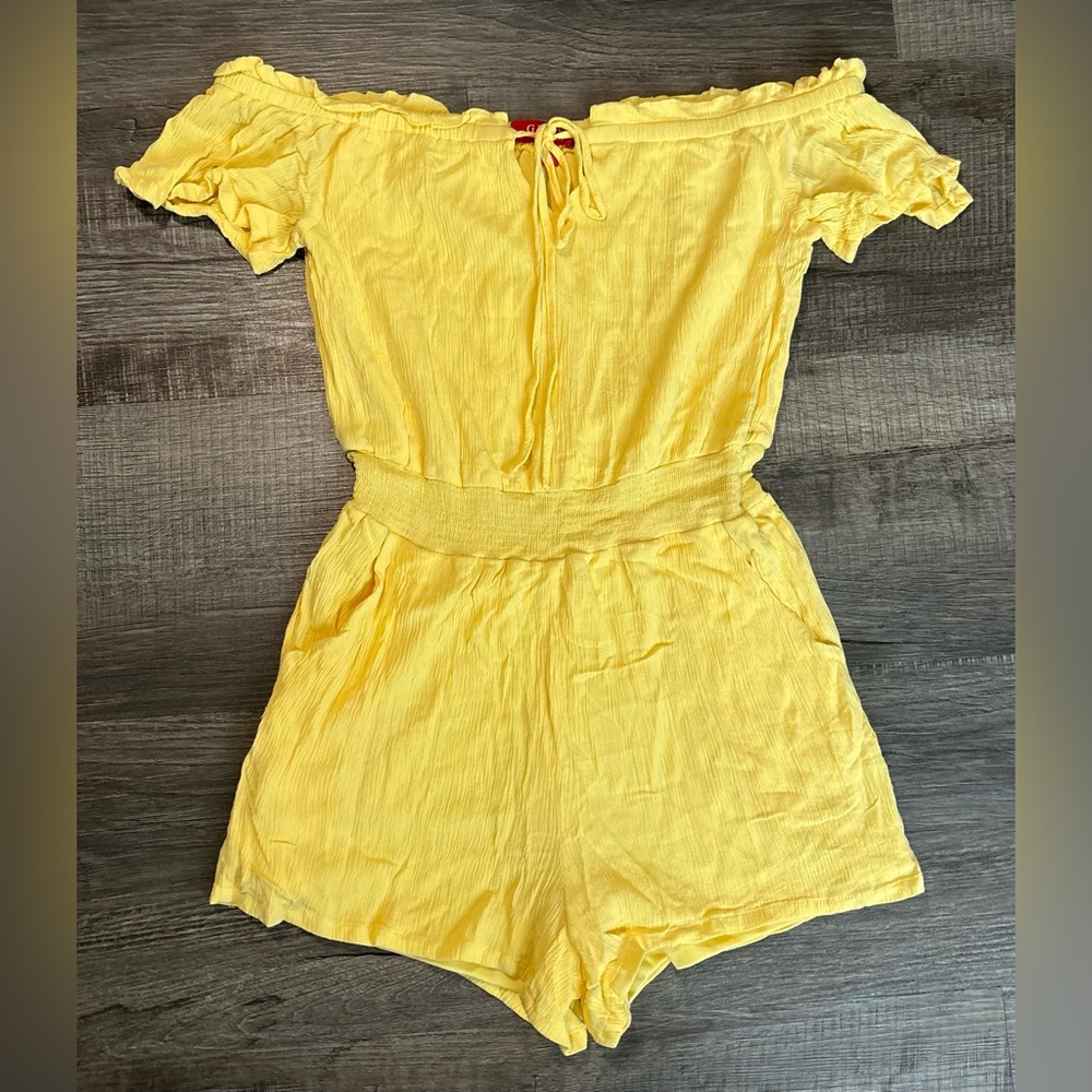 Guess Women’s Yellow Off-Shoulder Romper with Pockets Size Small